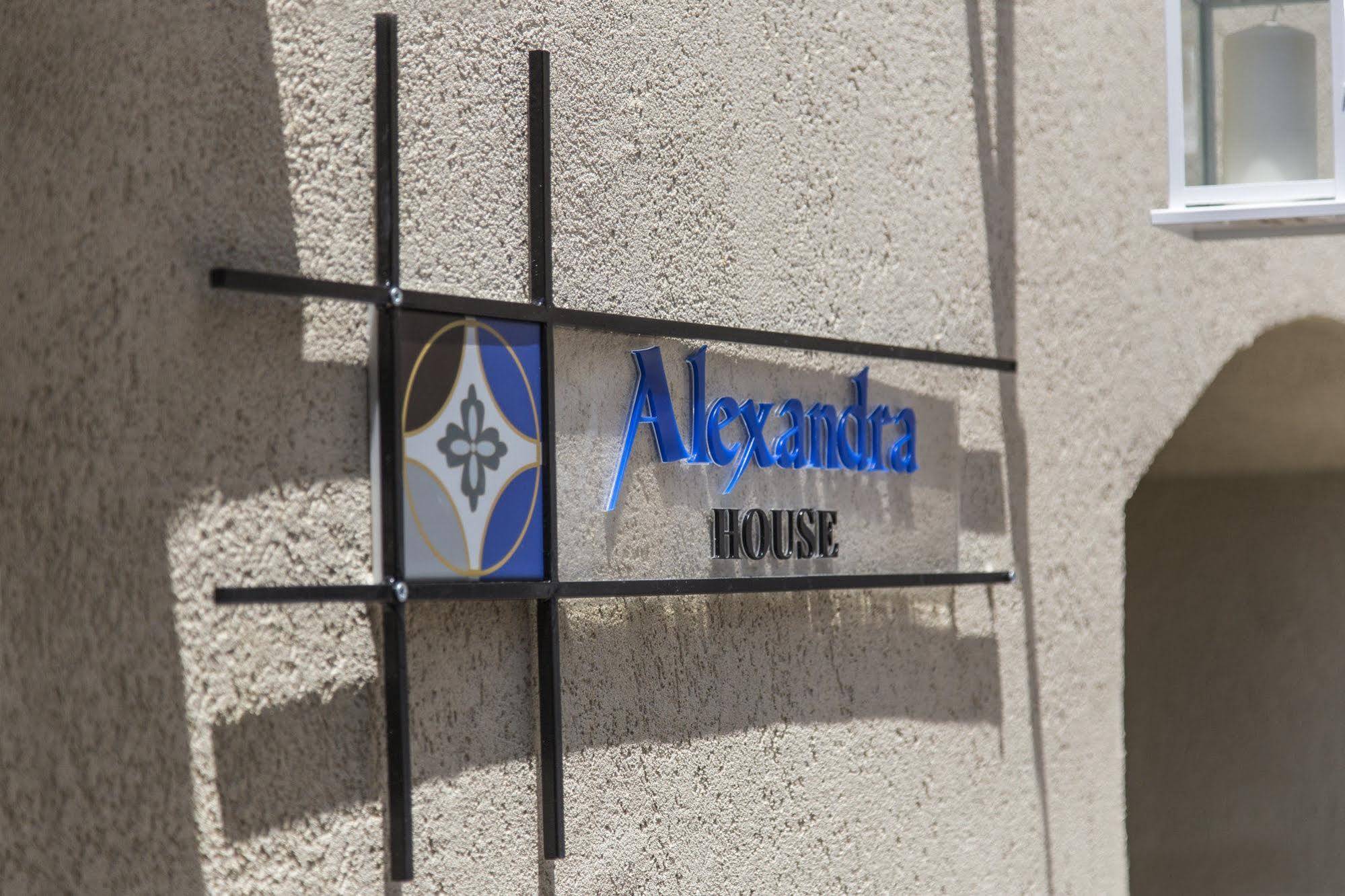 Alexandra House Hotel Nazareth Bagian luar foto